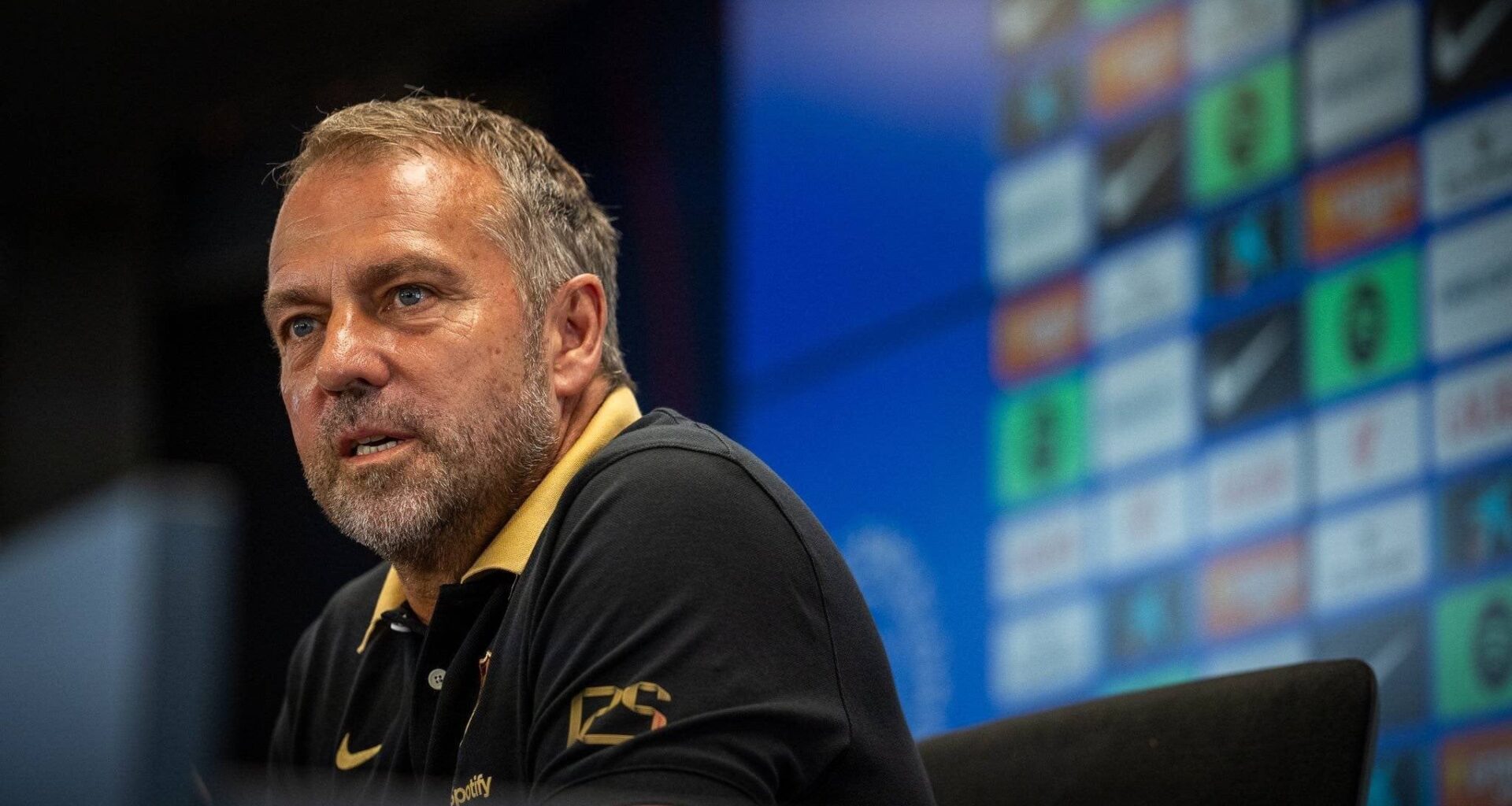 Hansi Flick: “When Toni Fernandez first trained with us, he was still 15. He has an excellent footballing base. I am impressed by La Masia”. “I like what I see from La Masia players. When we need them, we call them up. Currently we have Toni and Guille with us”.