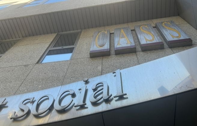 Hi han més articles avui -09/26/2024. Aqui estan tots els titulars que he trobat...