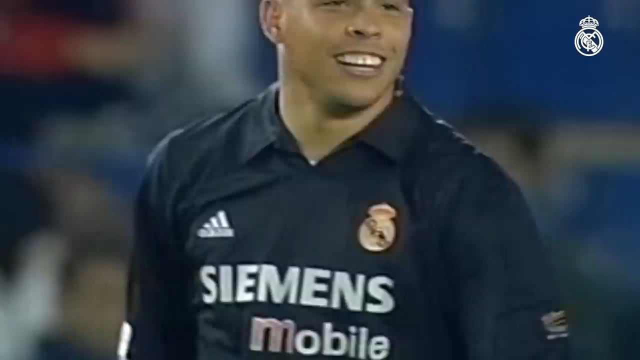 R9 was a football God!