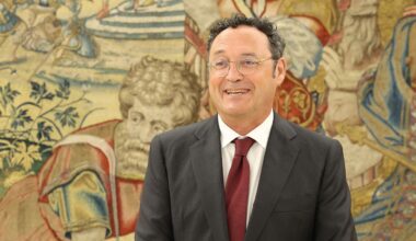 El fiscal general alerta del peligro de tratar como "mercancía" a los menores migrantes "sembrando semillas de odio"