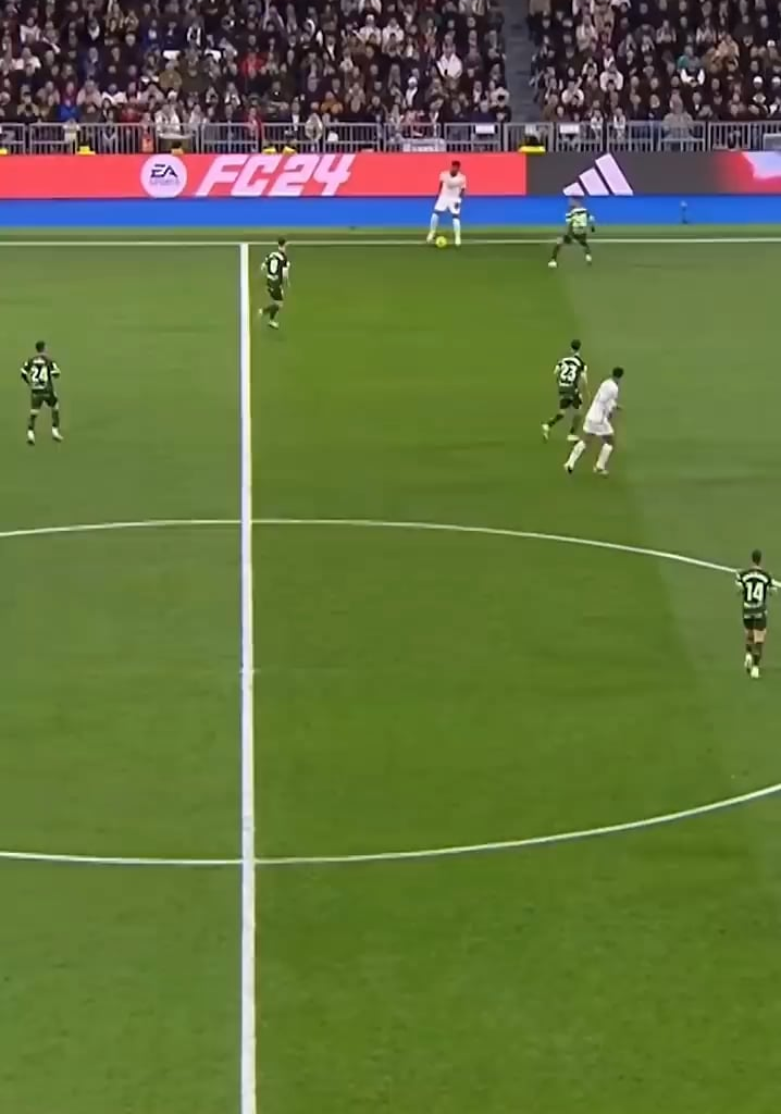 Vini X Modric trivela passes 🤩
