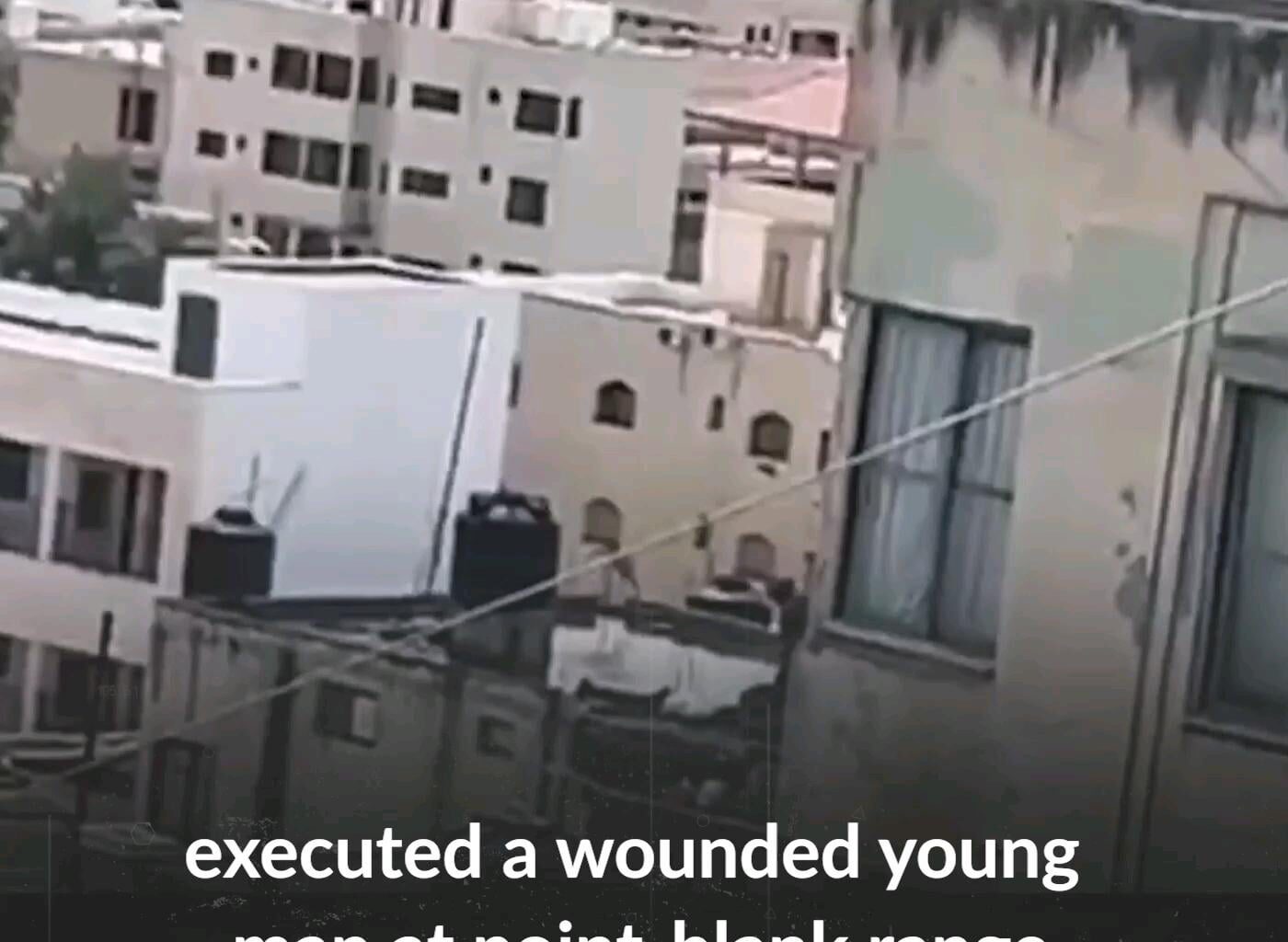 Lors de leur invasion de Qabatiya, au sud de Jénine, des soldats israéliens ont tué par balle sept Palestiniens, dont trois qui ont été exécutés sur le toit d'un bâtiment. Les soldats ont profané leurs corps avant de les jeter du toit.