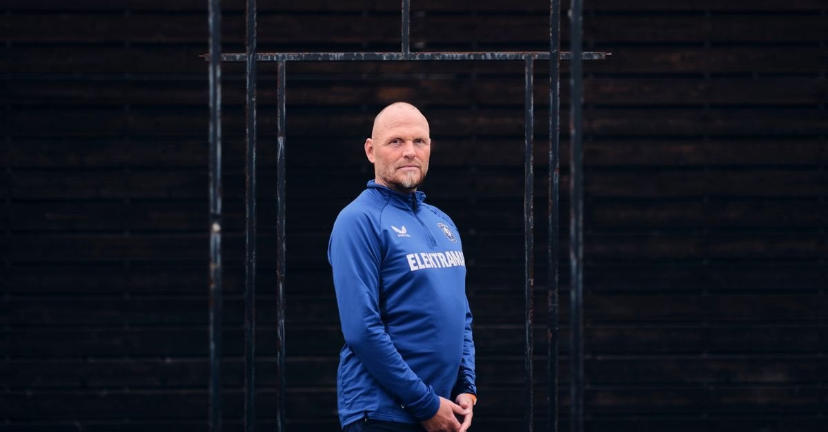 FC Twente-coach Joseph Oosting: ‘Ik wil lefgozers zien, in alle facetten. Een vechtmachine’
