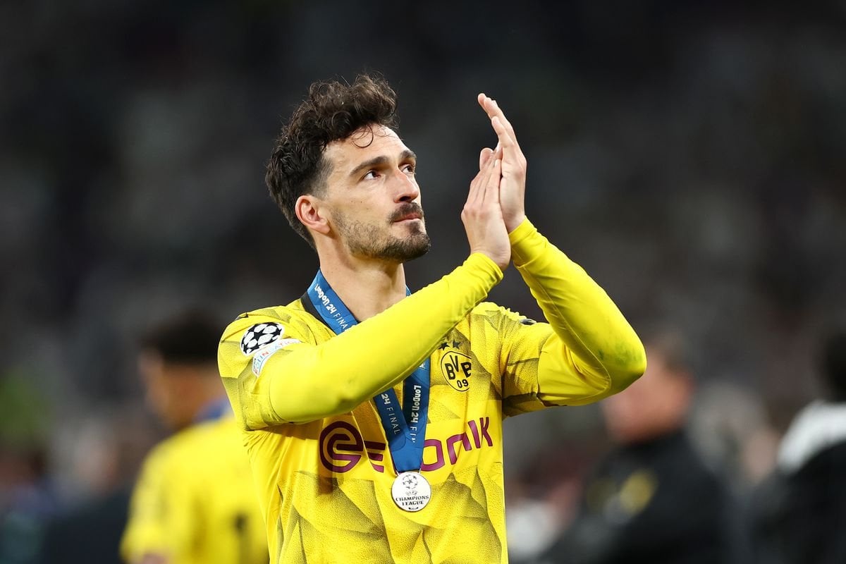 Free agent Mats Hummels is not a topic at Säbener Straße. Bayern have not had Hummels on their list - and the defender has also not considered a return to the club [@altobelli13, @cfbayern]