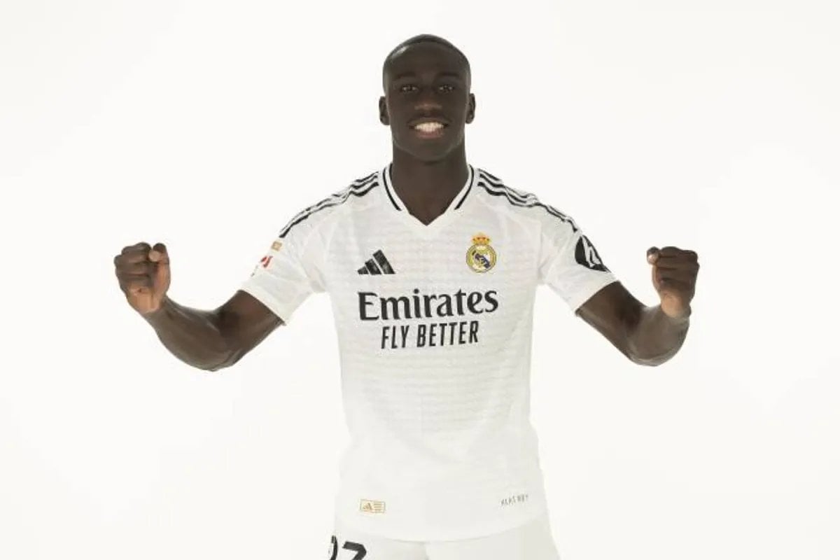 Mendy renews his contract with Real Madrid until June 30, 2027