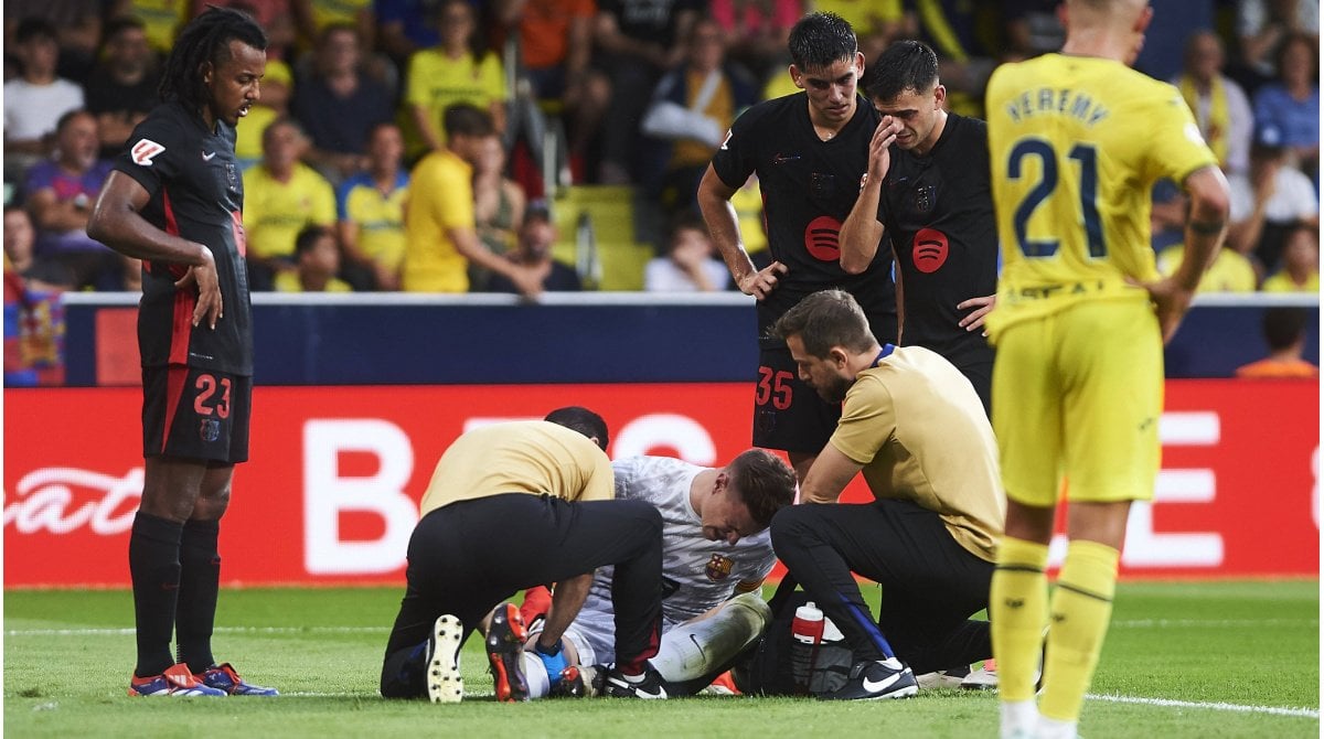 Barcelona bestätigt Patellasehnenriss bei ter Stegen – Nach Operation droht Saisonaus