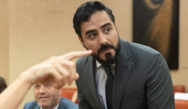 Alvise admite que cobró 100.000 euros en negro en precampaña: “Todo impuesto que podáis evitar pagar, no lo paguéis”