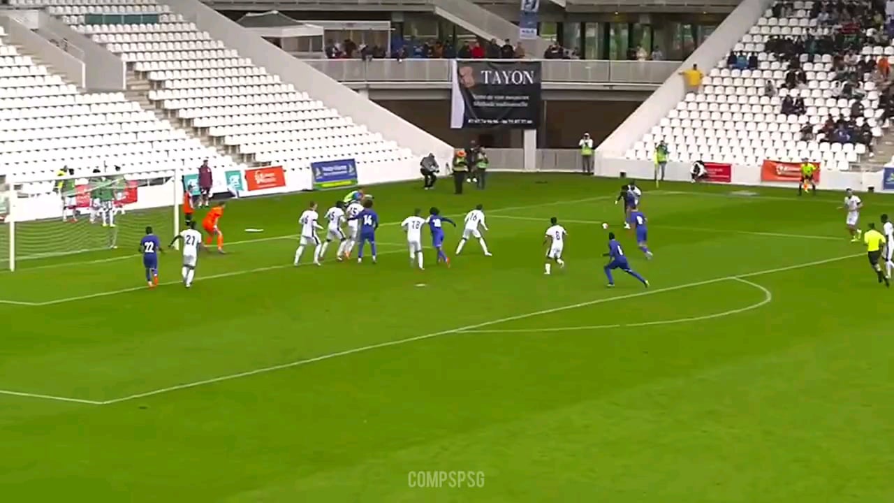 Ibrahim Mbaye (2008) vs England U18. 62 minutes played. (📹: PSG Comps).
