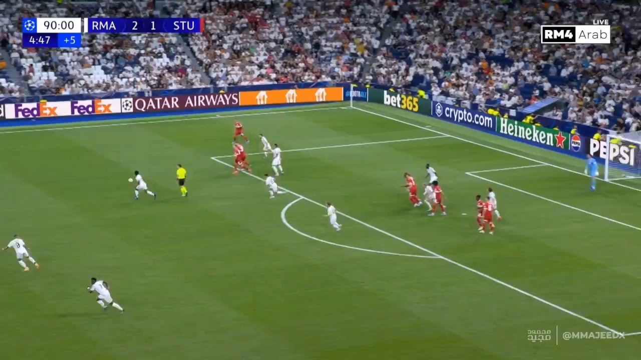 Endrick scores his first ever Champions League goal