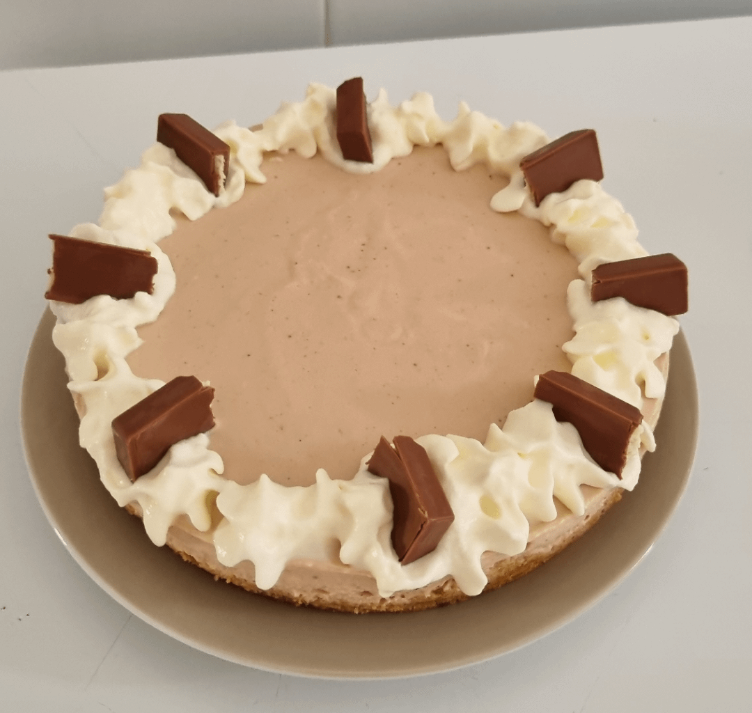 Homemade cheesecake with chokolate