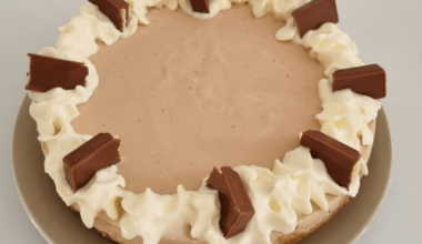 Homemade cheesecake with chokolate