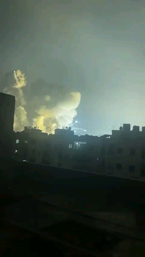 Israeli air strike tonight on an underground missiles depot according to the IDF, Beirut.