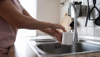 El consum d'aigua per habitant i dia es redueix un 4,9% el 2023 i se situa en 216 litres