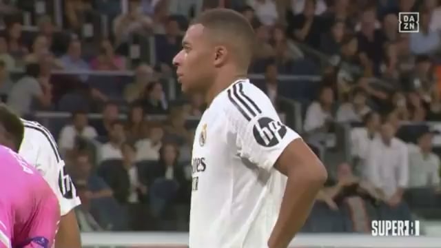 Kylian Mbappé's reply to Espanyol's goalkeeper trying to bother him before taking the penalty: "I don't understand one f**king word of what you're telling me"