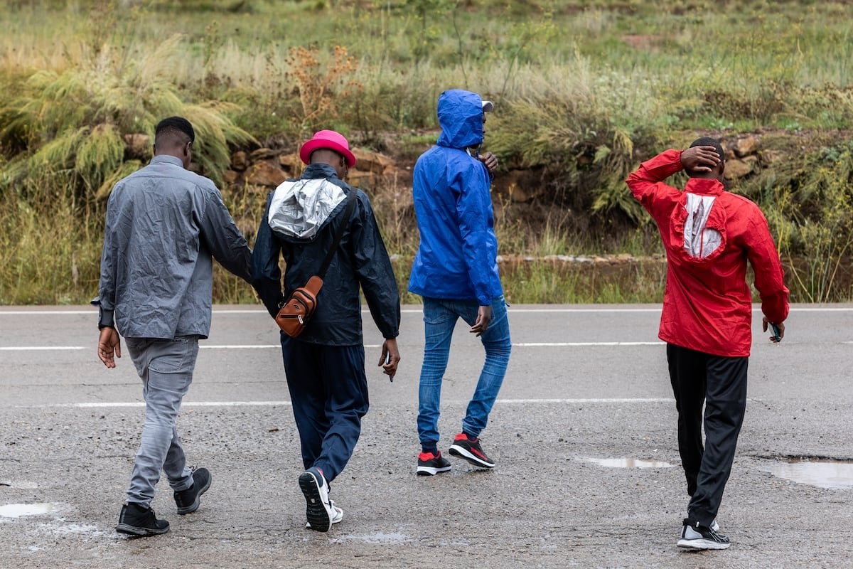 La inmigración crece, los delitos no: los datos rebaten la conexión entre más extranjeros y más delincuencia