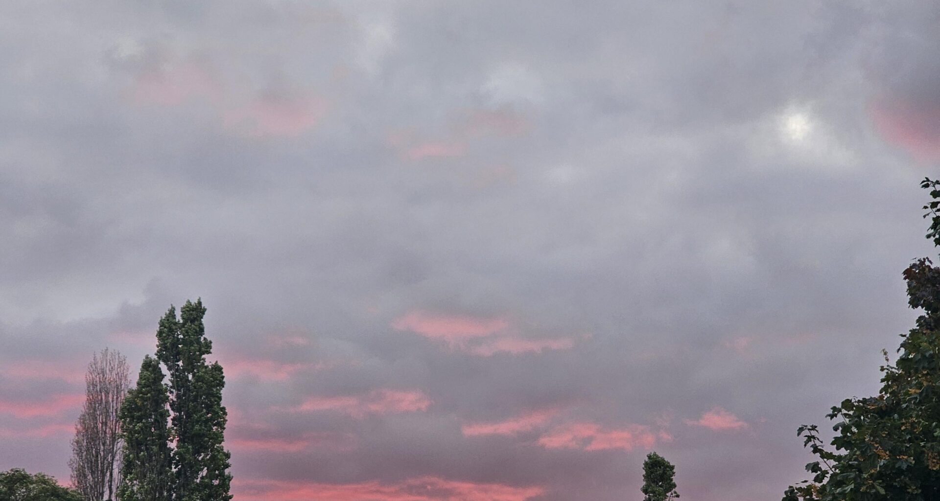 Burning sky over the capital this evening