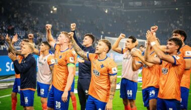 Florian Kohfeldt: "Wir waren nach der Pause in einer All-or-Nothing-Situation und haben diese genutzt. Zur Wahrheit gehört auch: Wenn Schalke direkt nach der Pause das 4:1 macht, dann sind wir weg. So ist es ein Abend, an dem wir uns sehr freuen. Die Mentalität war herausragend."