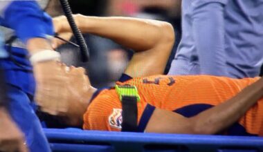 Aké out with muscle injury after 40’