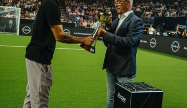 Toni Kroos receives Germany's player of the year award.