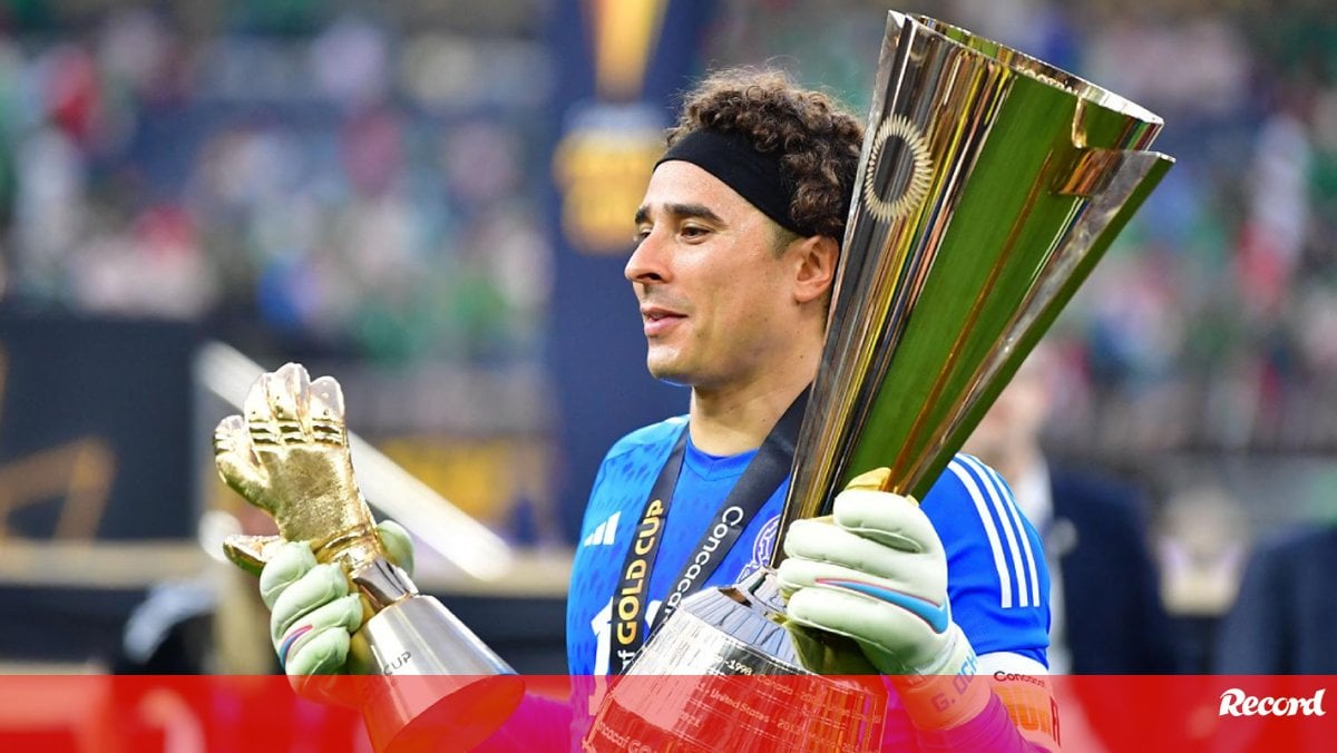Mexicano Guillermo Ochoa é sonho possível no AVS SAD