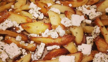 oven chips with oregano and feta