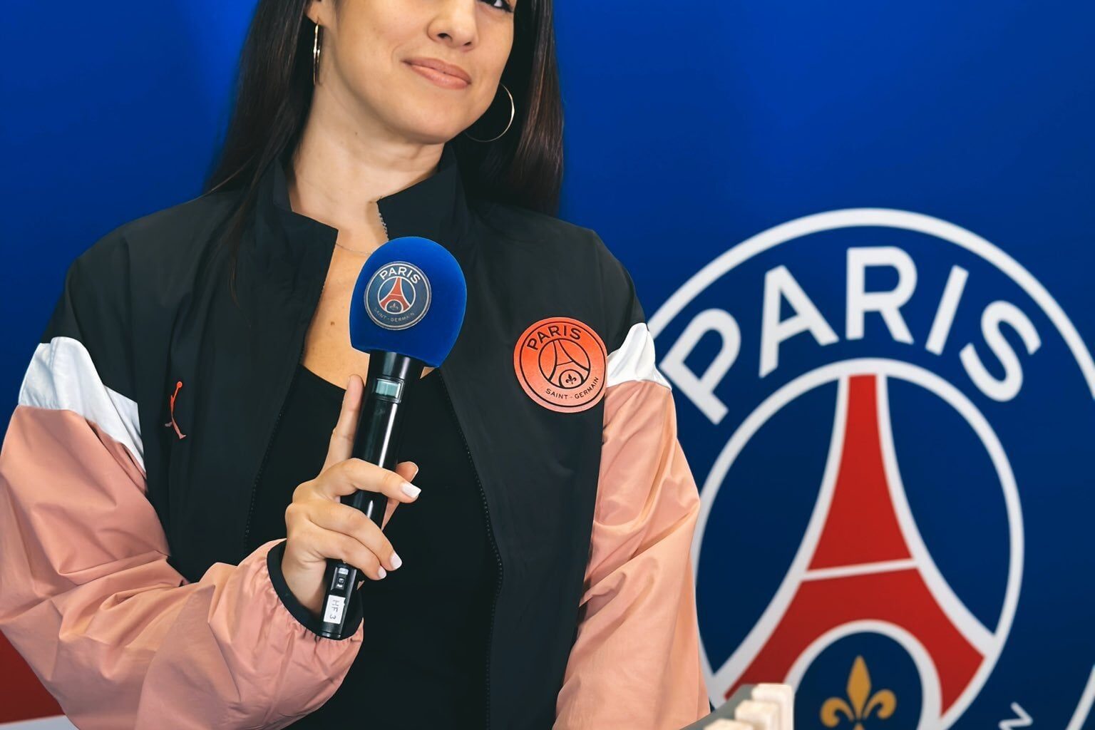 Charlotte Namura becomes the official new French host taking over from Amber Godillon who left for DAZN.