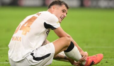 Bayers Xhaka gibt Zeitspiel zu: "Wir mussten etwas Rhythmus aus dem Spiel nehmen. Ich sagte Rob Andrich, dass einer von uns auf den Boden muss. Er sagte, dass er schon die Gelbe Karte hat, also übernahm ich das."