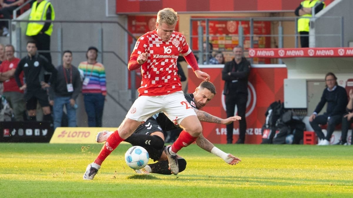 Werder: DFB sperrt Friedl für zwei Spiele - kicker