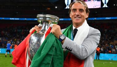 Roberto Mancini foi contactado pelo Benfica para suceder Roger Schmidt, avança o @BolaNaRedePT.
