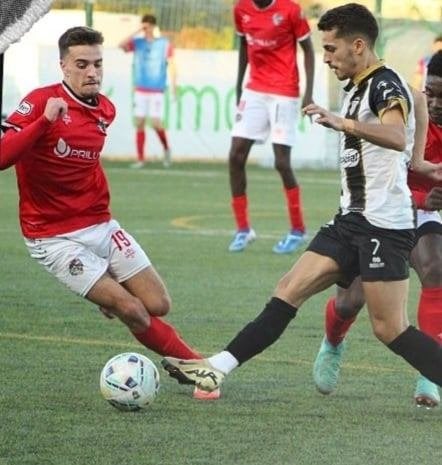 Galos e Tigres escorregam em casa! | Canal Balneário
