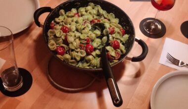Orecchiette con pesto di pistacchio