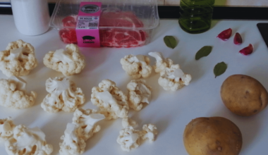 Boiled Potatoes and Cauliflower