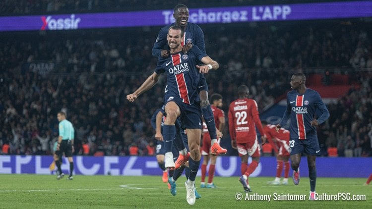 Match : PSG/Brest (3-1), individual performances (translation in comments).