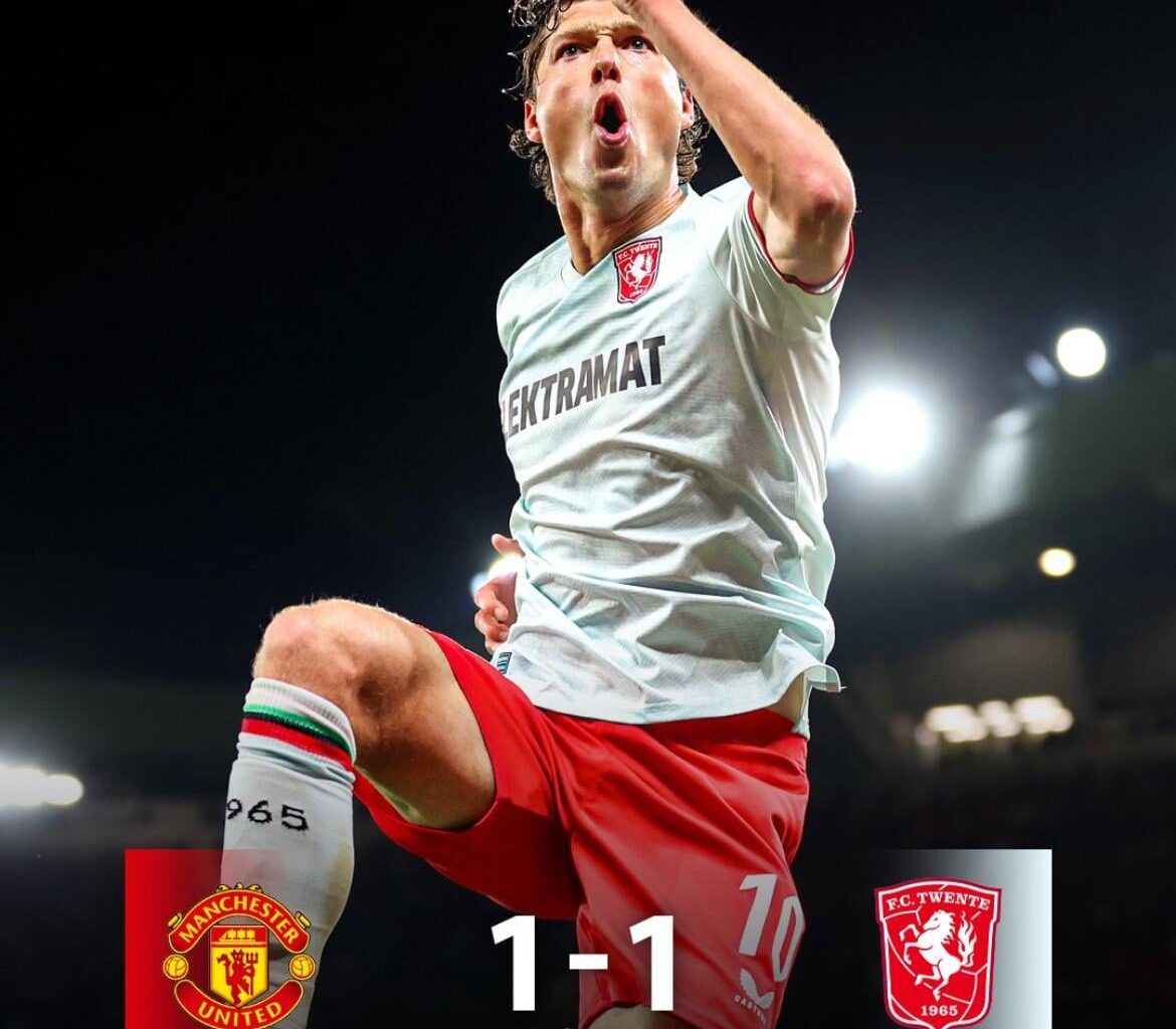 Twente sleept puntje uit Old Trafford: 1-1
