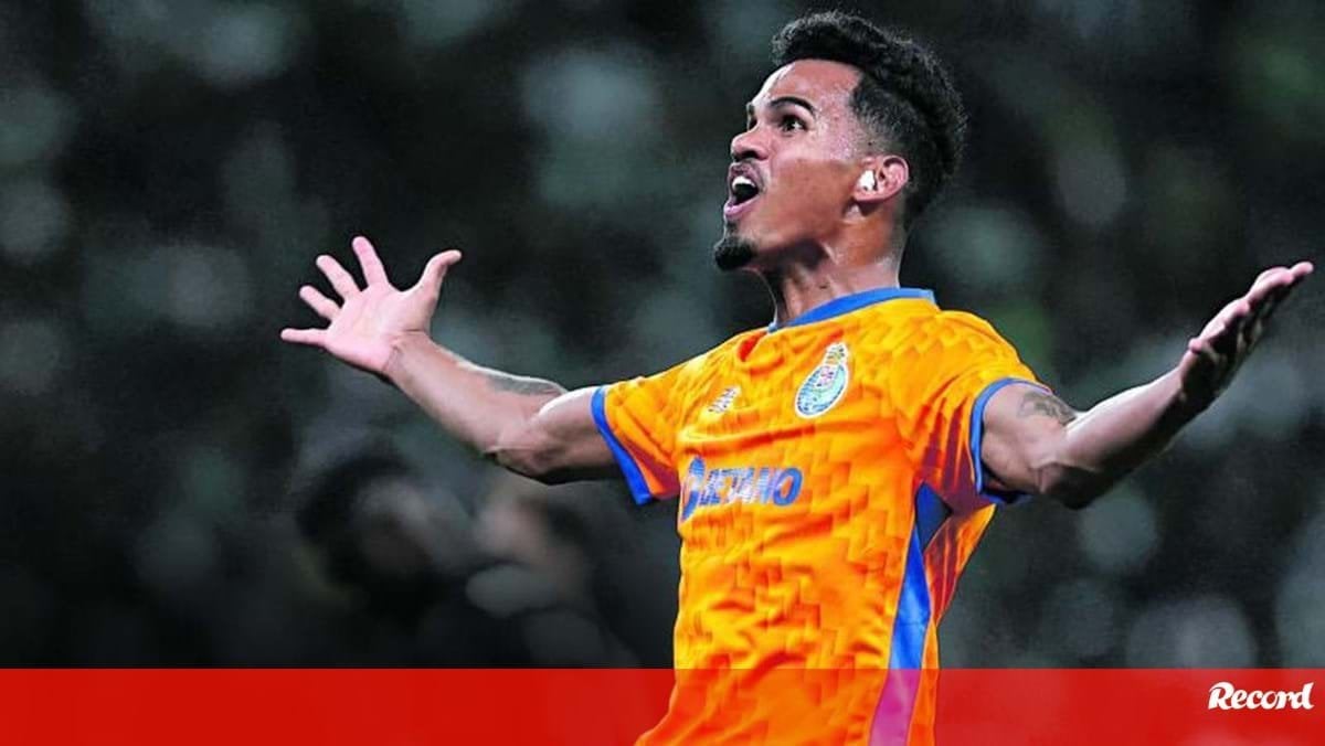 Notícia Record: Galeno vendido ao Al Ittihad por 50 milhões