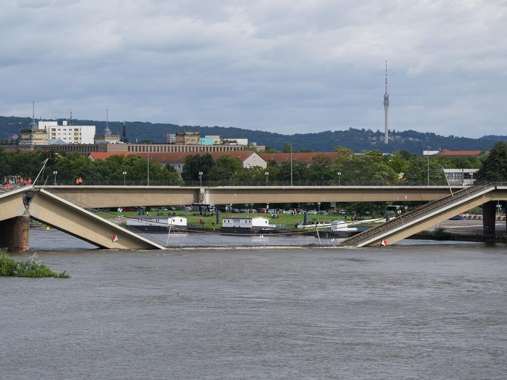 "Halbe Stunde rum. Defensiv stabiler als jede sächsische Brücke. Weiter so, Jungs!": PR-Team von Union scherzt auf X über Einsturz der Dresdener Carolabrücke und erntet Kritik