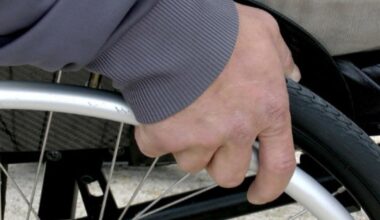 Possible cas de discriminació a Sant Julià a una dona en cadira de rodes