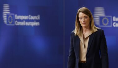 'Neither Italy nor Malta should be left alone to manage migratory flows,' says Metsola