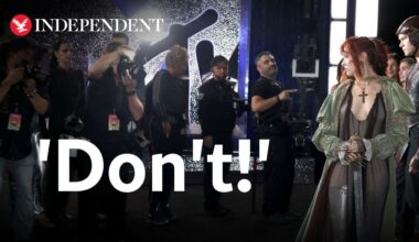 Chappell Roan's three-word response to rude photographer at VMAs