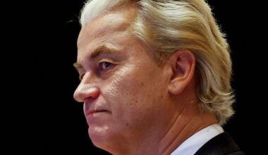 Netherlands looks set to bring in border controls as part of migration clampdown
