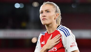 Leah Williamson playing for Arsenal