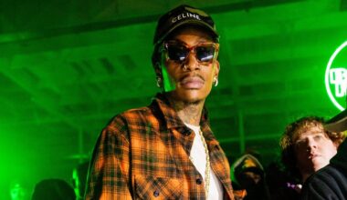 Wiz Khalifa Indicted For Smoking Weed on Stage in Romania