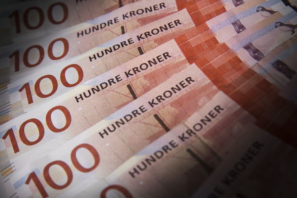 Norway’s Ailing Krone May Gain on Expected Tweaks to FX Reserves