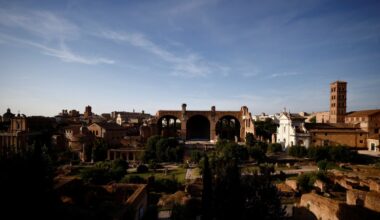 DBRS revises Italy's outlook to 'positive' on improved fiscal path