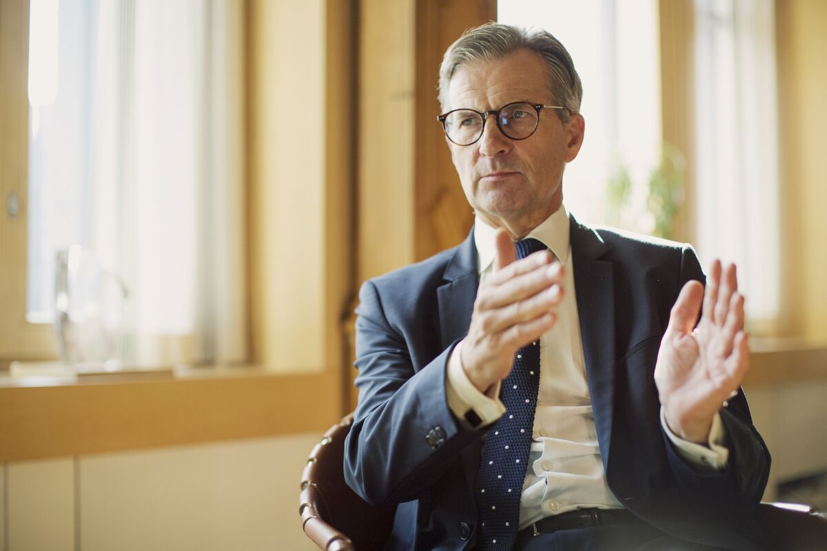 Sweden’s Riksbank Seen Easing at Higher Pace in Bloomberg Poll