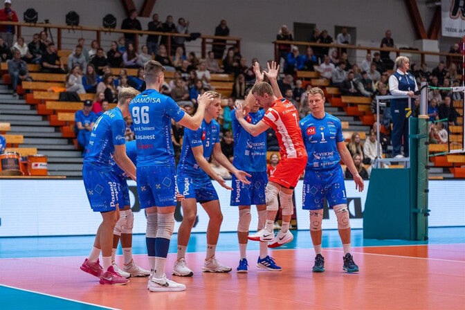 Eesti Maaülikool/Structura suutis karikavõistlustel Pärnult geimi napsata | Võrkpall