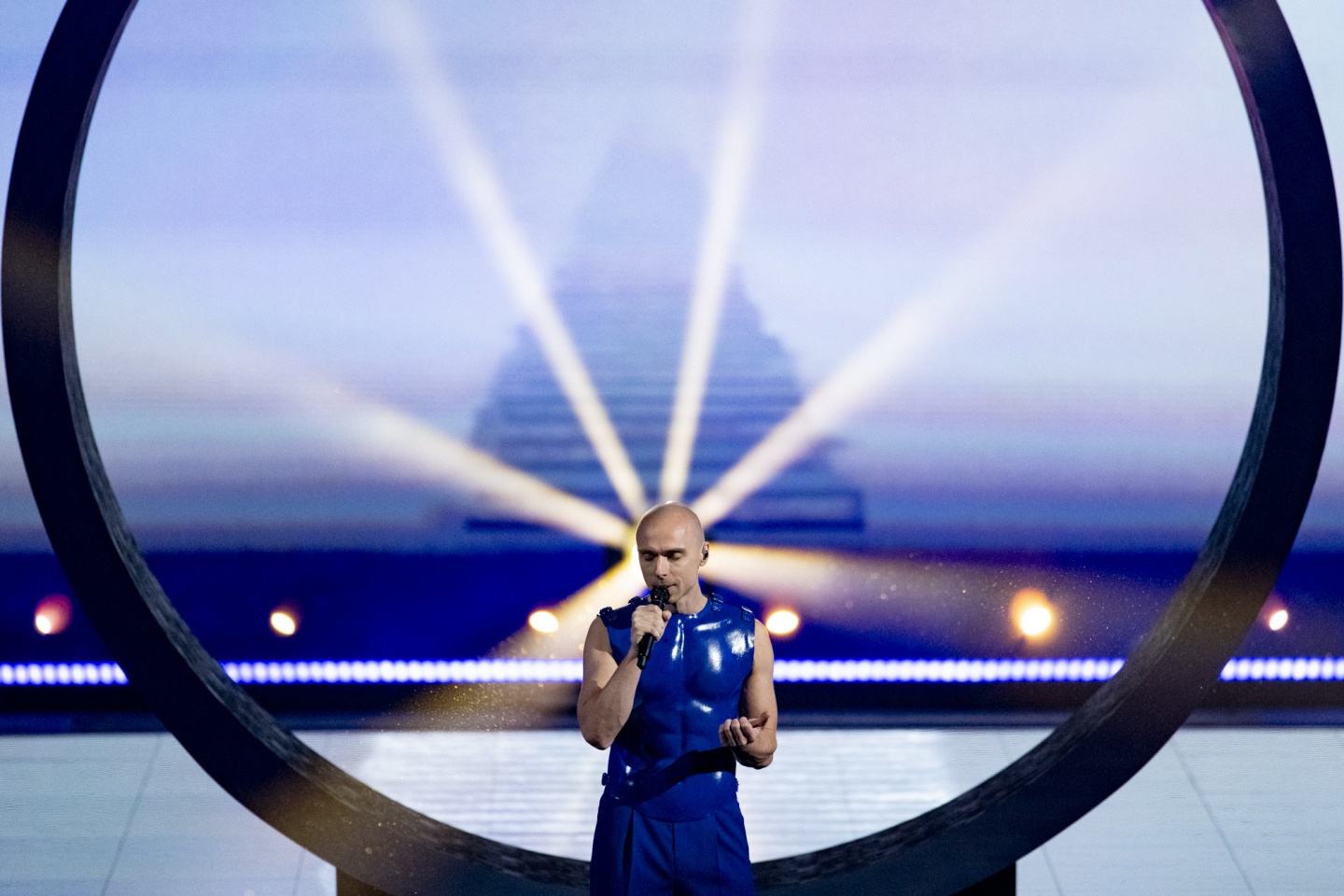 First Rehearsal Latvia Sarah Louise Bennett - EBU