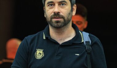 Luís Freire está seguro no Rio Ave após contestação dos adeptos