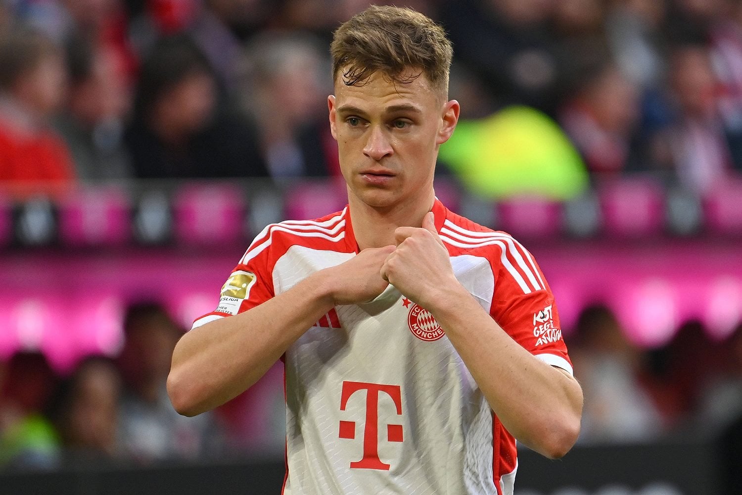 Kimmich e o excesso de jogos: "Talvez seja impopular por dizer isto, mas é porque sou daqueles jogadores que quer jogar sempre, que gosta de muitos jogos. Também estou ansioso por estes jogos da Liga das Nações."