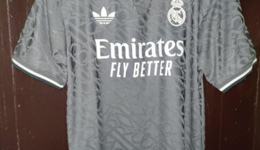 Latest pickup of the Real Madrid 24/25 season third kit.